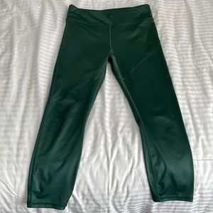 Fabletics. Medium. Crop pant.